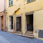 Διαμέρισμα 7l - 2bdr In Old Town *